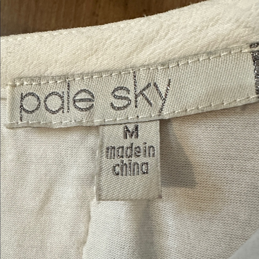 Romantic Like NEW Ivory White Pale Sky Keyhole Crochet Embroidered Lace Blouse M - Picture 3 of 12